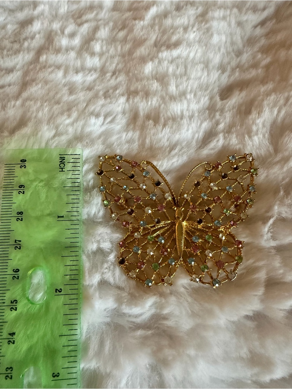 Vintage Gold Tone Butterfly Brooch Multicolor Rhinestone Filigree Estate Style - Picture 3 of 7